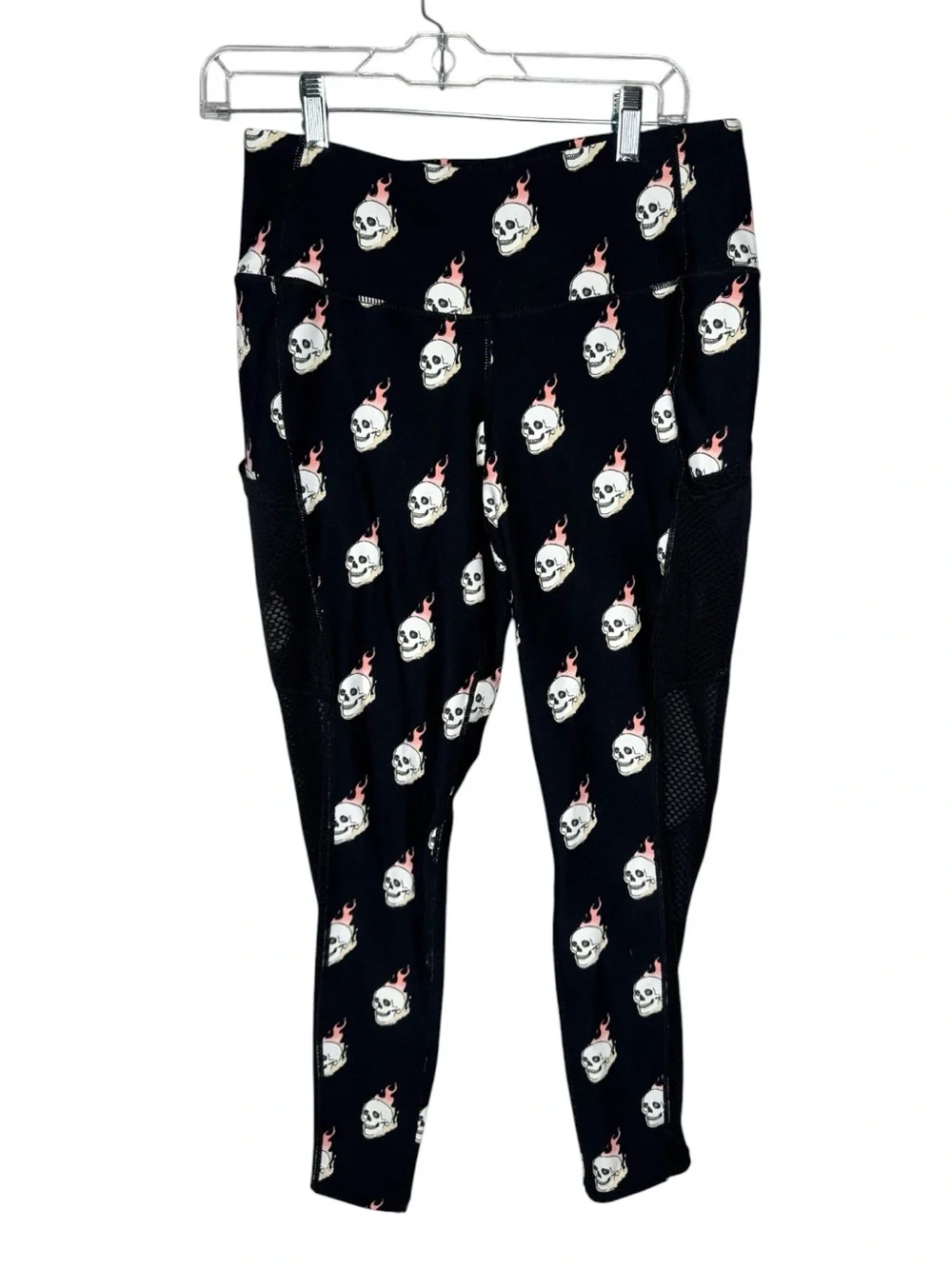 Torrid Wicking Active Flaming Skill Leggings. Size 0 (12). - Picture 3 of 8
